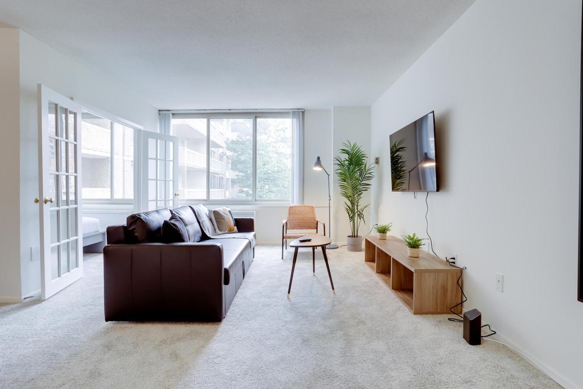 Awesome 1 Bedroom Apt + Den At Crystal City With Gym Arlington Exterior foto